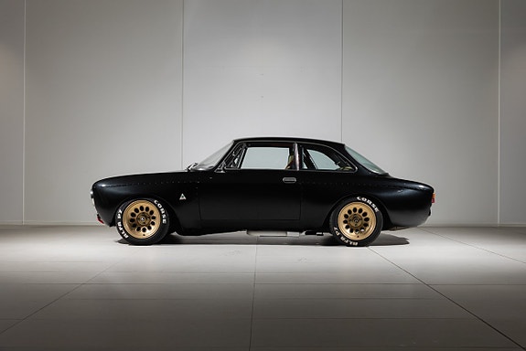Alfa Romeo GT 9 of 29