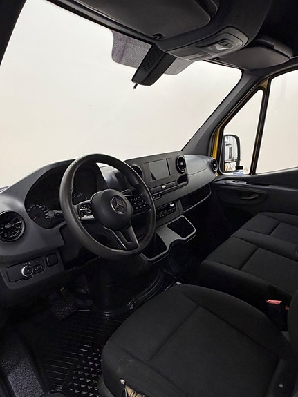 Mercedes-Benz Sprinter 315 9 of 13