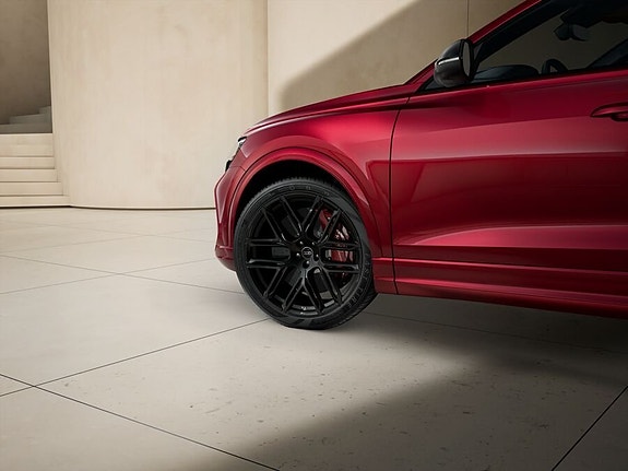 Audi RS Q8 3 of 10