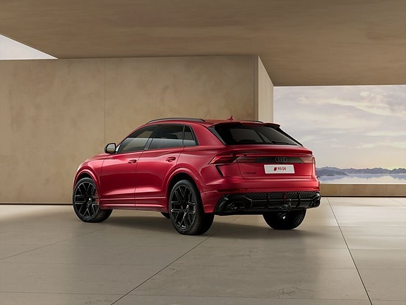 Audi RS Q8 4 of 10