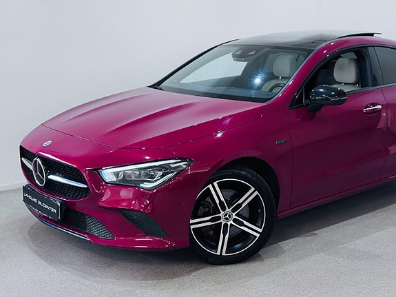Mercedes-Benz CLA250 e 2 of 23