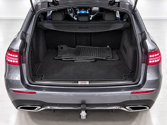 Mercedes-Benz E220 d 30 of 30