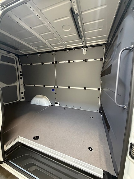Mercedes-Benz eSprinter 314 8 of 15