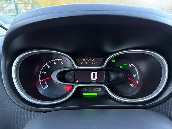Opel Vivaro 13 of 23