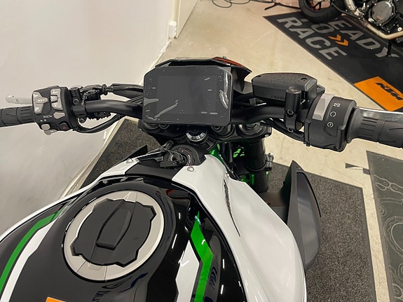Kawasaki Z900 "Fabriksny hoj 2027" 8 of 8