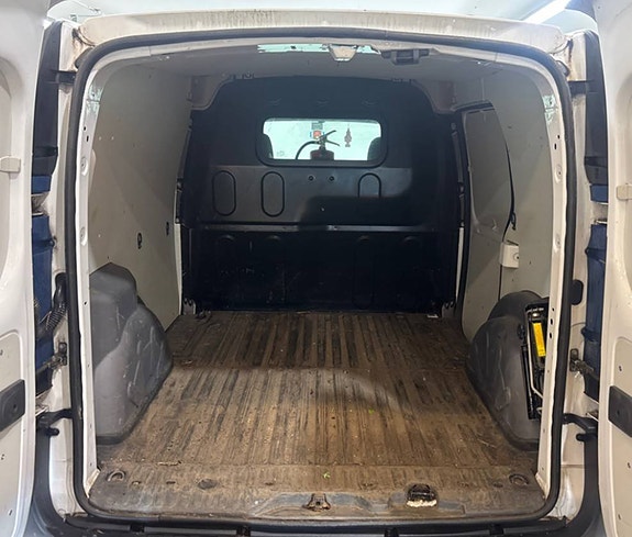 Renault Kangoo 12 of 13
