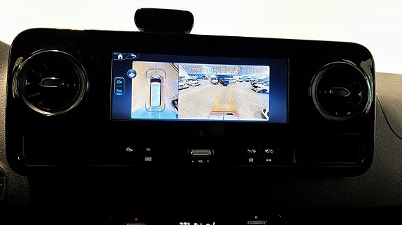Mercedes-Benz Sprinter 317 12 of 12