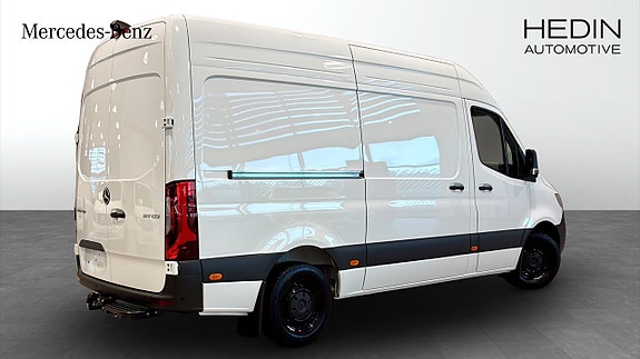 Mercedes-Benz Sprinter 317 2 of 12