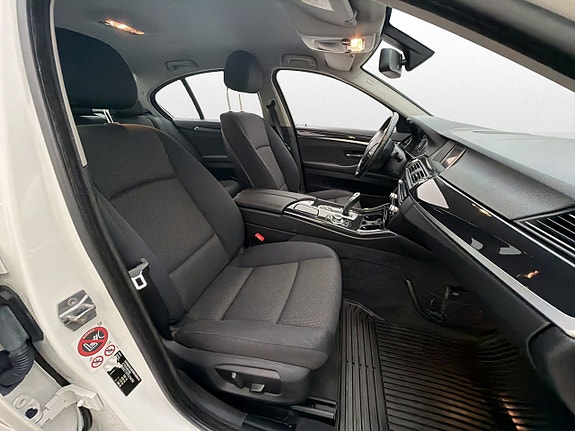 BMW 520d 13 of 30