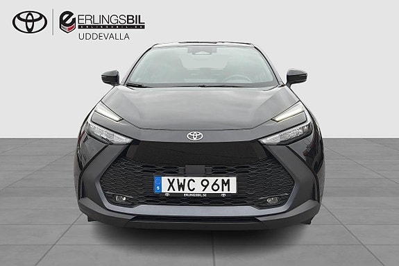 Toyota C-HR 6 of 16