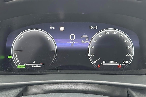 Toyota C-HR 16 of 16
