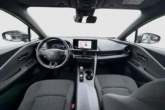 Toyota C-HR 10 of 16
