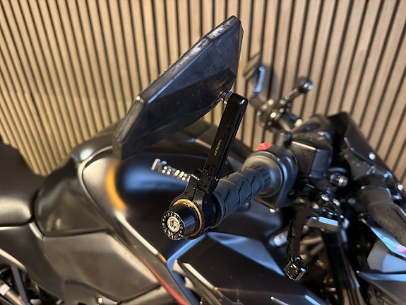 Kawasaki Z900 6 of 14