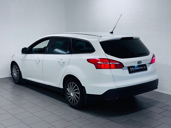 Ford Focus 16 of 17