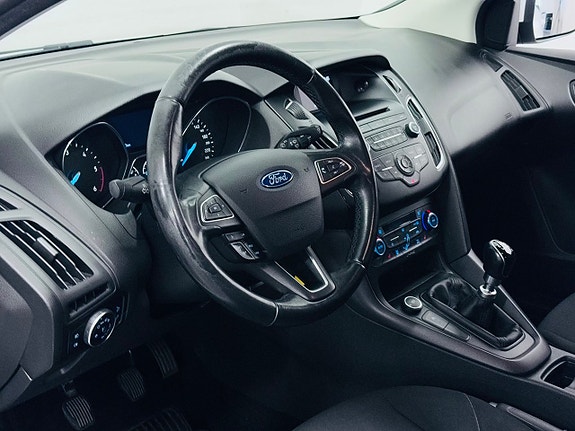 Ford Focus 10 of 17