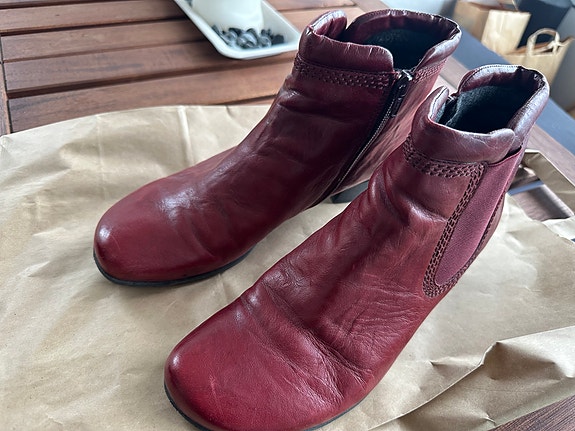 Product image 1 of 7