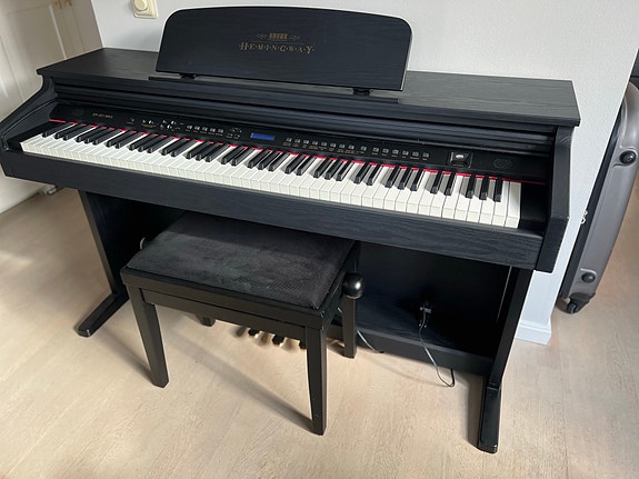 Hemingway DP-501 MKII digitalpiano med pianopall