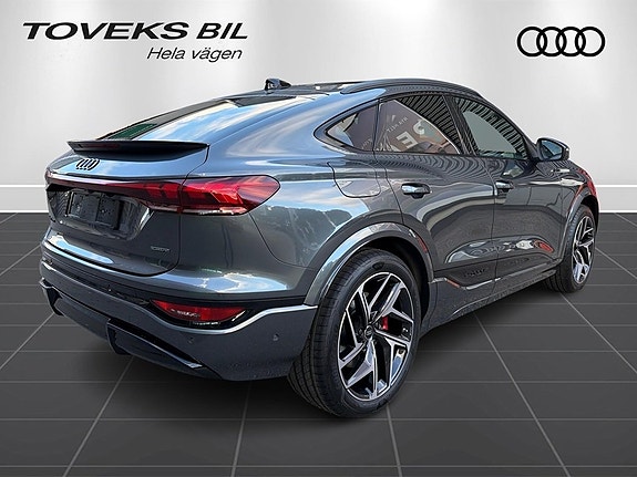 Audi Q6 e-tron 3 of 16