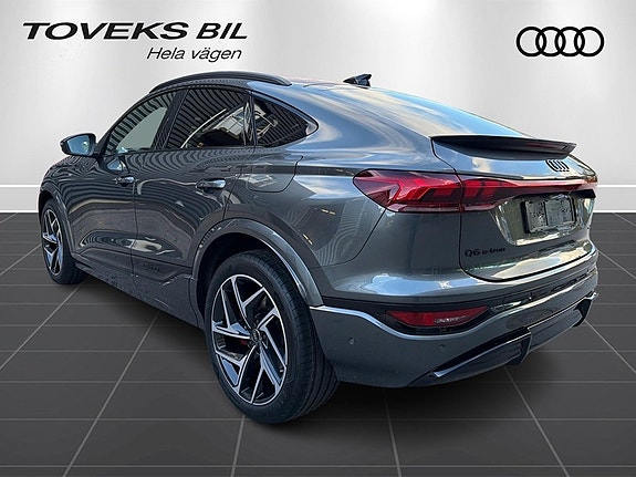 Audi Q6 e-tron 5 of 16