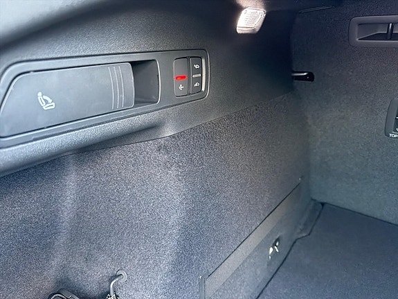 Audi Q6 e-tron 16 of 16