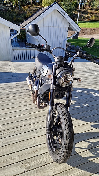 Ducati Scrambler 800 7 of 10