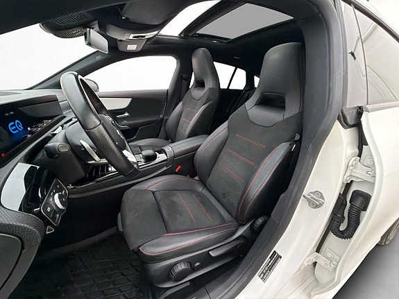 Mercedes-Benz CLA250 e 10 of 30