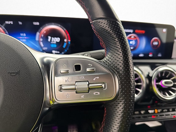 Mercedes-Benz CLA250 e 17 of 30