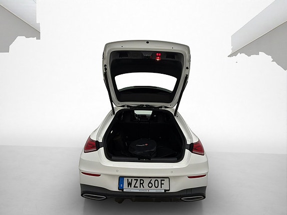 Mercedes-Benz CLA250 e 30 of 30