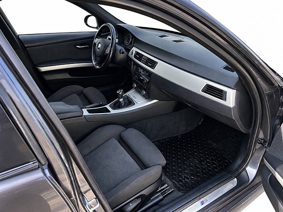 BMW 320d 12 of 12