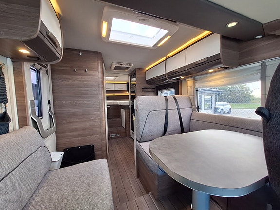 Knaus Live I 700 MEG Långbädd, Automat, Solcell, AC, Dragkrok 5 of 20