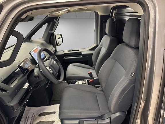 Kia PV5 14 of 17