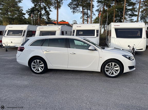 Opel Insignia 2 of 12