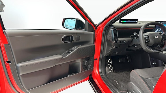 Hyundai Ioniq 3 11 of 13