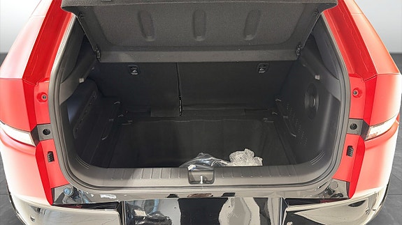 Hyundai Ioniq 3 10 of 13