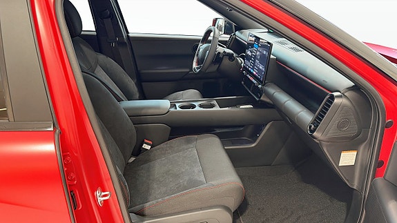 Hyundai Ioniq 3 3 of 13