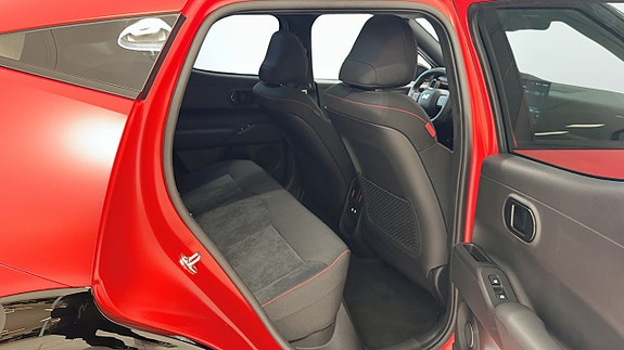 Hyundai Ioniq 3 5 of 13