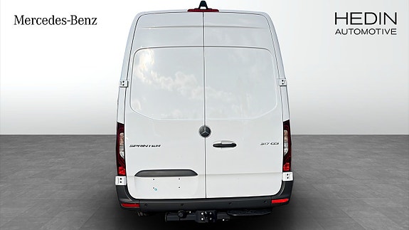 Mercedes-Benz Sprinter 317 7 of 9