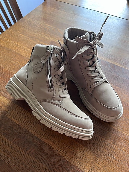 Product image 1 of 6