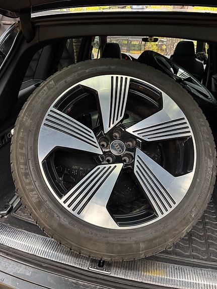 Audi Q8 e-tron/e-tron quattro vinterhjul