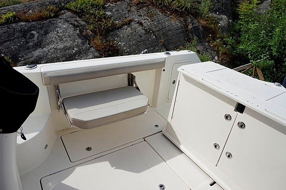 Quicksilver Captur 905 Pilothouse / Mercury 350 Verado 6 of 25