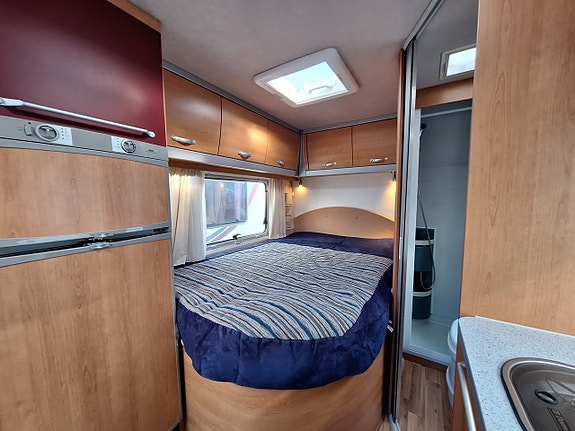 Eura Mobil Terrestra T 670 SB Dubbelbädd, Solcell, AL-KO, 2 Ägare 12 of 18