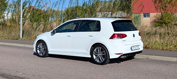 Volkswagen Golf VII 8 of 11