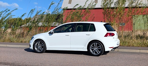 Volkswagen Golf VII 9 of 11
