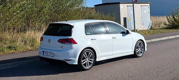 Volkswagen Golf VII 5 of 11