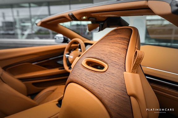 Aston Martin DB12 S 9 of 28