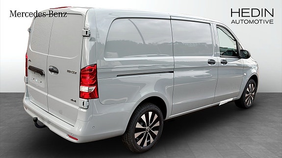 Mercedes-Benz Vito 119 2 of 10
