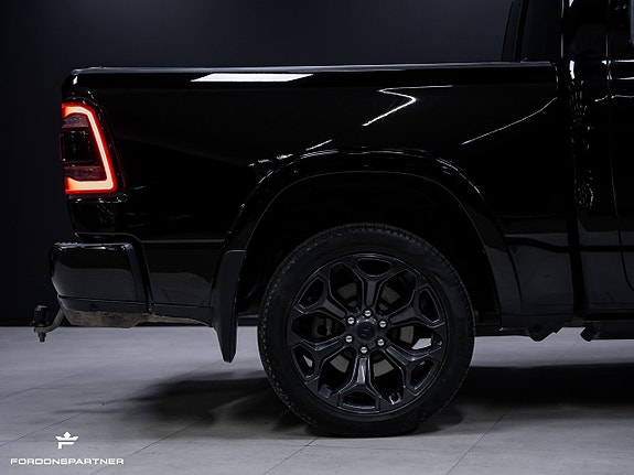 Dodge RAM 1500 12 of 30