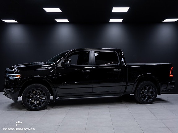 Dodge RAM 1500 3 of 30