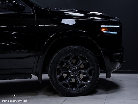 Dodge RAM 1500 13 of 30