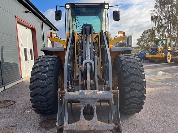 Volvo L 110 F-08 Nya Däck 7 of 11